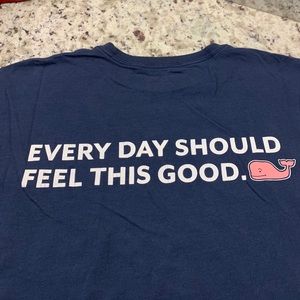 Large Vineyard Vines long sleeve t shirt Lg